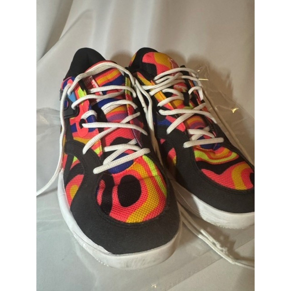 Puma size 10 sneaker basketball sneaker